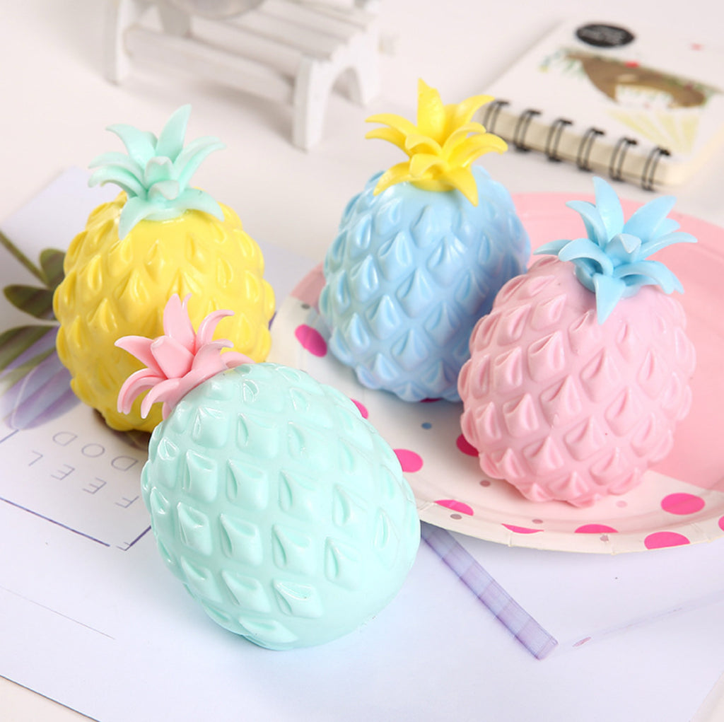 Kozy’s 3-Pack Squishy Pineapple